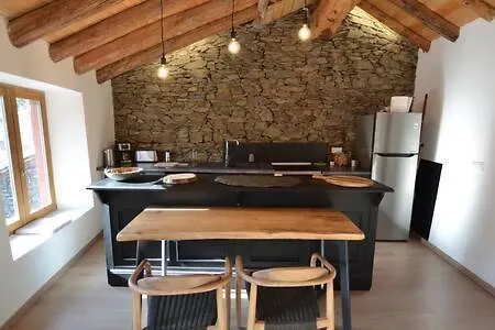 Skyfall Maison Valcebollere