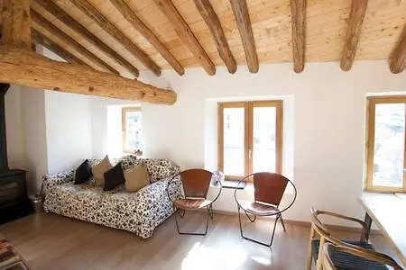 Holiday home Skyfall Maison Valcebollere